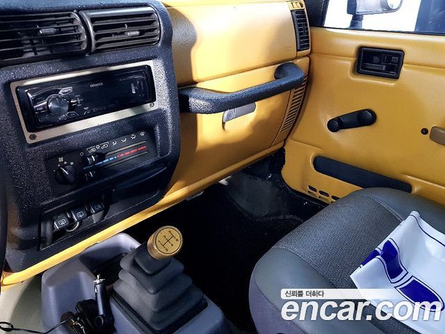Jeep Wrangler 1997 — photo 10