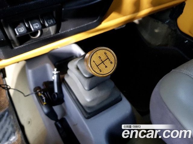 Jeep Wrangler 1997 — photo 17