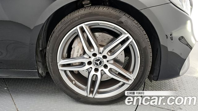 Mercedes-Benz E-Class 2020 — photo 5