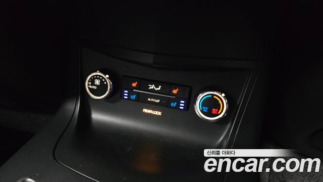 Lincoln MKT 2014 — photo 19
