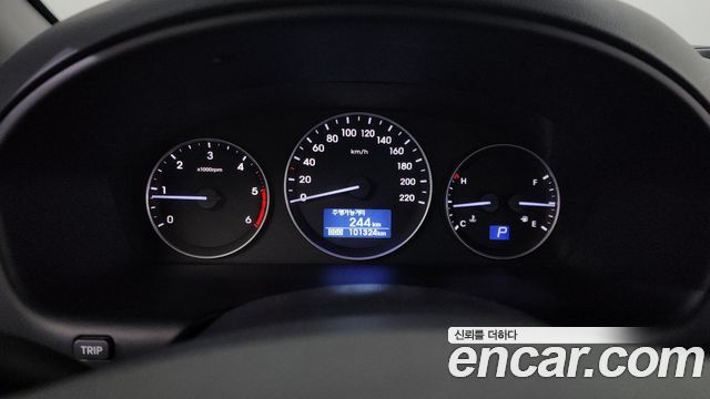 Hyundai Starex 2019 — photo 8