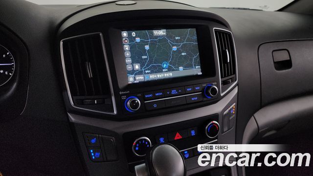 Hyundai Starex 2019 — photo 14