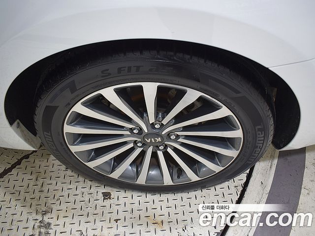 Kia K7 2014 — photo 6
