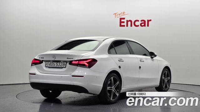 Mercedes-Benz A-Class 2020 — photo 2