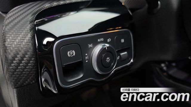 Mercedes-Benz A-Class 2020 — photo 19
