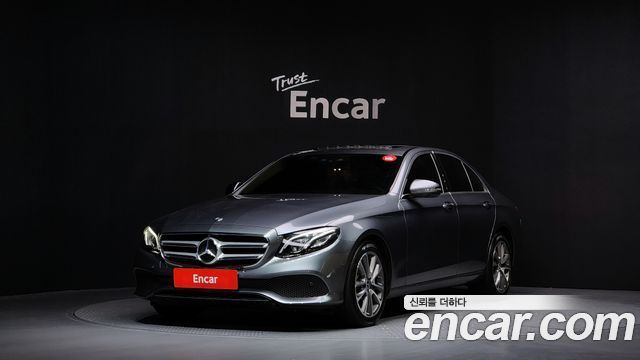 Mercedes-Benz E-Class 2019 — photo 1