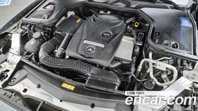Mercedes-Benz E-Class 2019 — photo 6