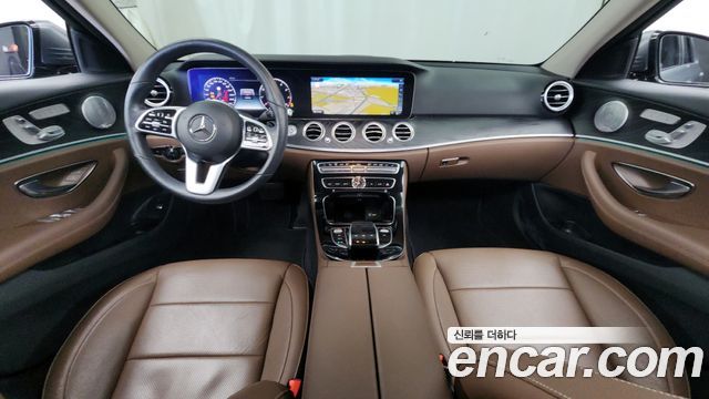 Mercedes-Benz E-Class 2019 — photo 7