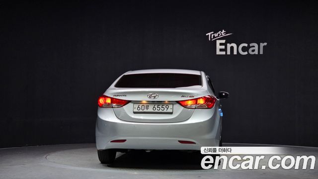 Hyundai AVANTE 2011 — photo 4