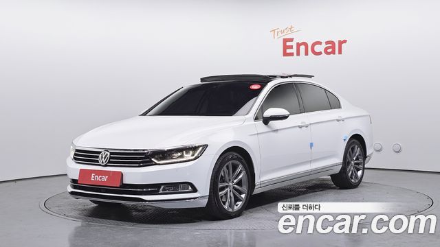 Volkswagen Passat 2018 — photo 1