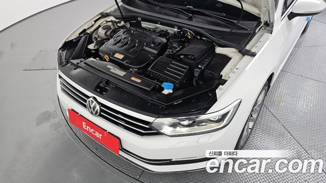 Volkswagen Passat 2018 — photo 6