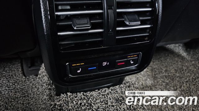Volkswagen Passat 2018 — photo 19