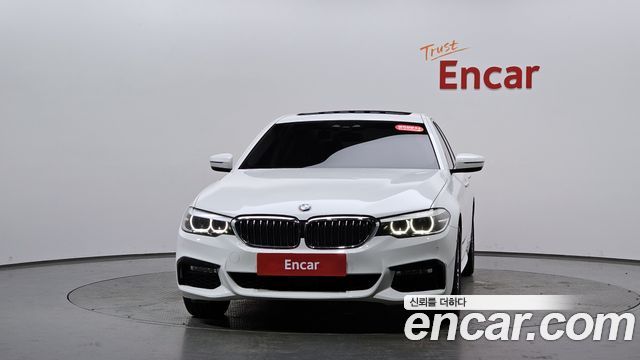 BMW 5-Series 2018 — photo 3