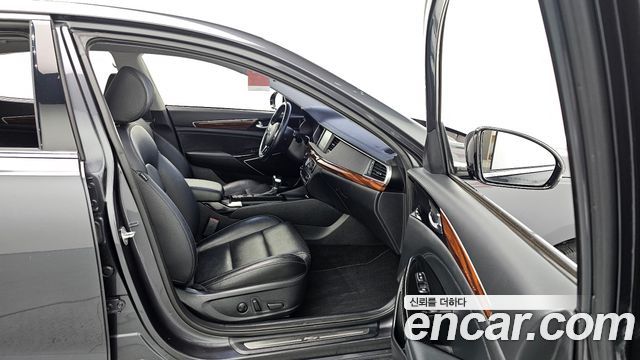 Kia K7 2016 — photo 11