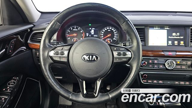 Kia K7 2016 — photo 14