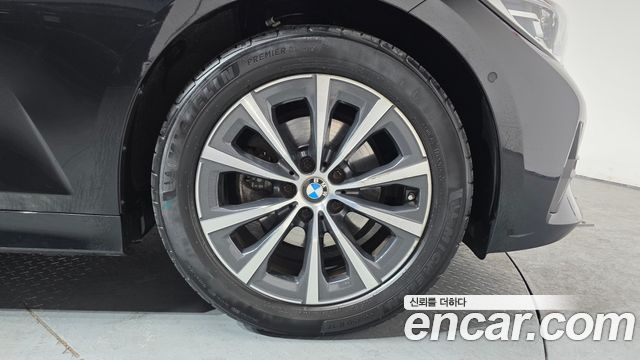 BMW 3-Series 2020 — photo 5