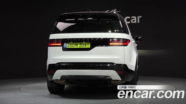 Land Rover Discovery 2024 — photo 4