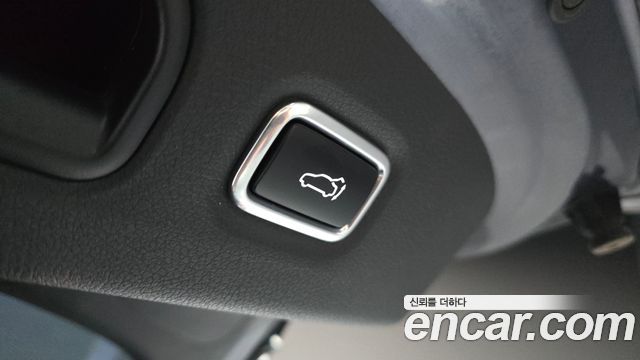 Kia Stinger 2018 — photo 20