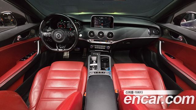 Kia Stinger 2018 — photo 8