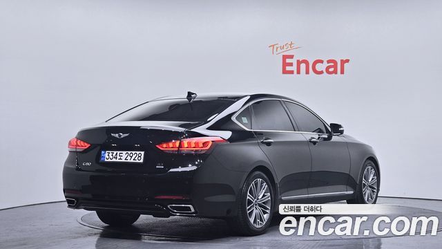Genesis G80 2017 — photo 2