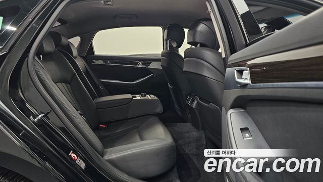 Genesis G80 2017 — photo 12