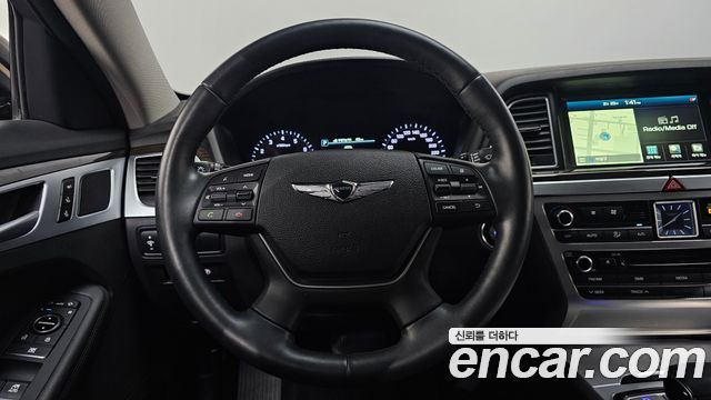 Genesis G80 2017 — photo 13