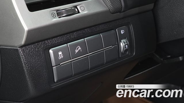 KG Mobility Rexton 2019 — photo 17