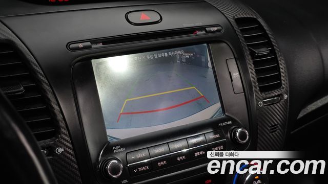 Kia K3 2015 — photo 15