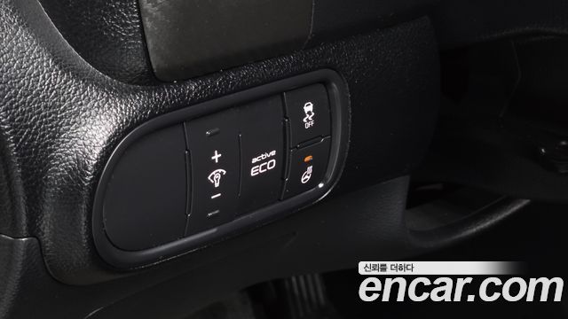 Kia K3 2015 — photo 16