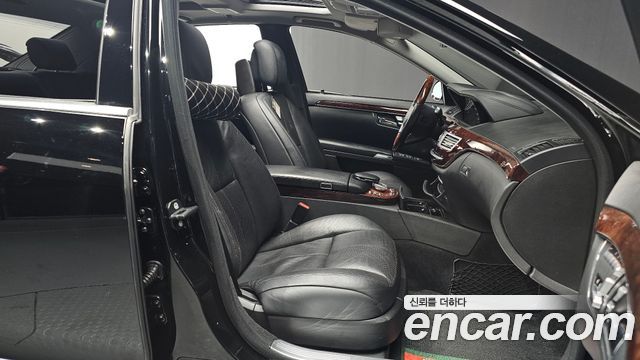 Mercedes-Benz S-Class 2007 — photo 10