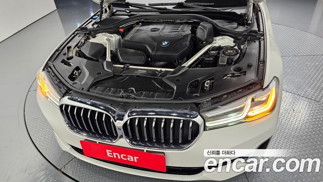 BMW 5-Series 2021 — photo 6