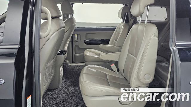 Kia Canival 2019 — photo 12