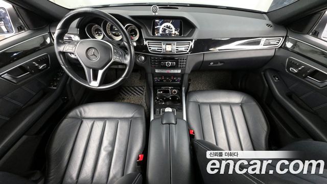 Mercedes-Benz E-Class 2015 — photo 7
