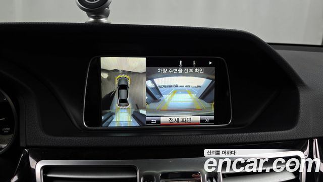 Mercedes-Benz E-Class 2015 — photo 15