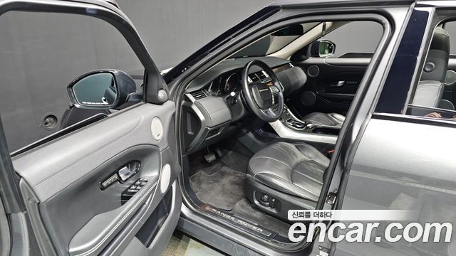 Land Rover Range Rover Evoque 2018 — photo 10