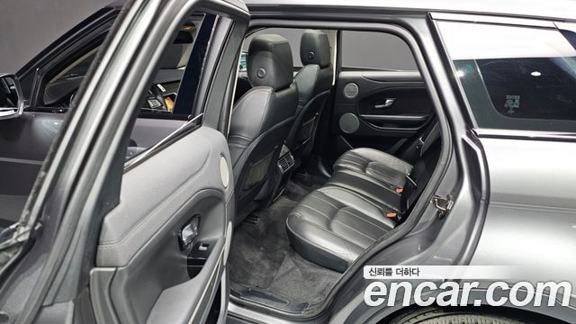 Land Rover Range Rover Evoque 2018 — photo 13