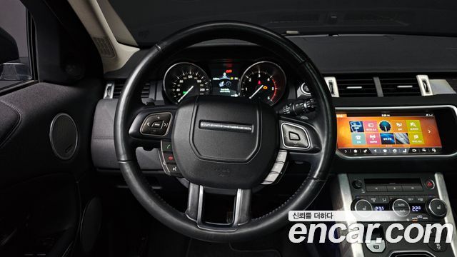 Land Rover Range Rover Evoque 2018 — photo 14
