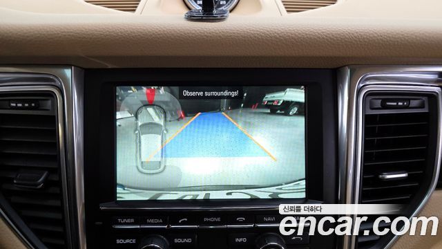 Porsche Macan 2015 — photo 15