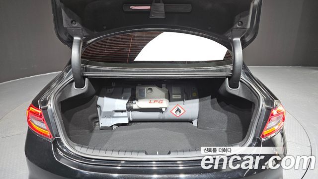 Hyundai Grandeur 2018 — photo 20