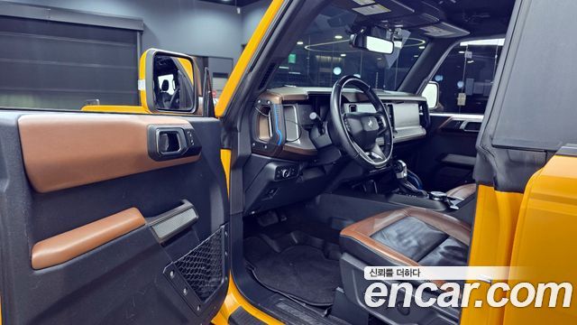Ford Bronco 2022 — photo 11