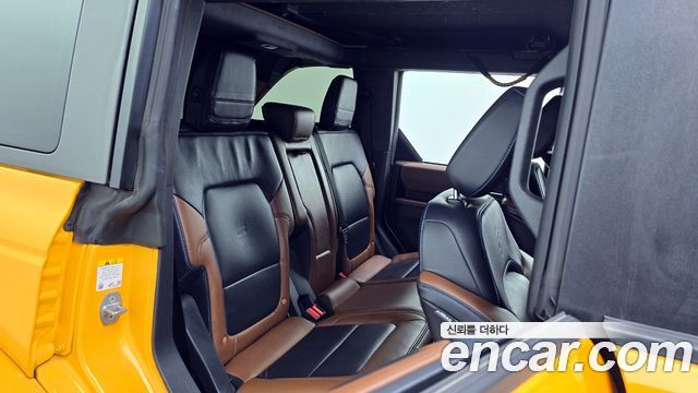 Ford Bronco 2022 — photo 12