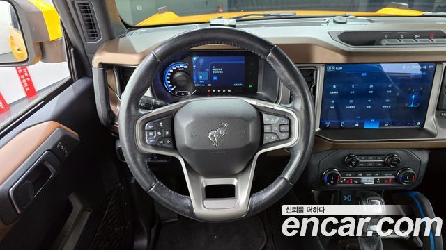 Ford Bronco 2022 — photo 14