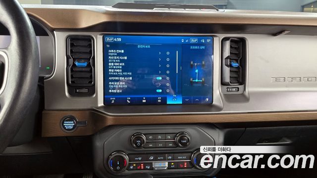 Ford Bronco 2022 — photo 15