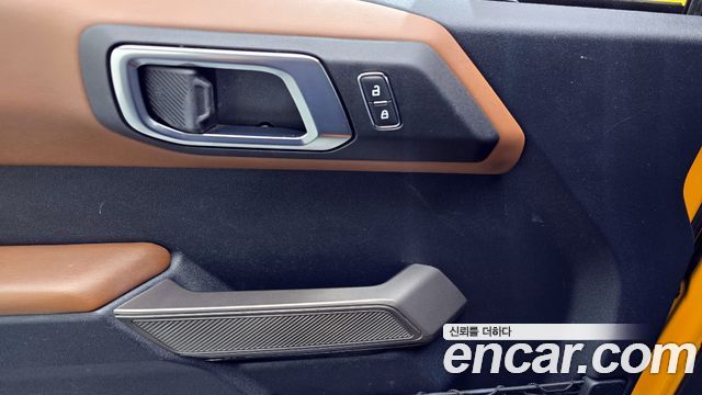 Ford Bronco 2022 — photo 17