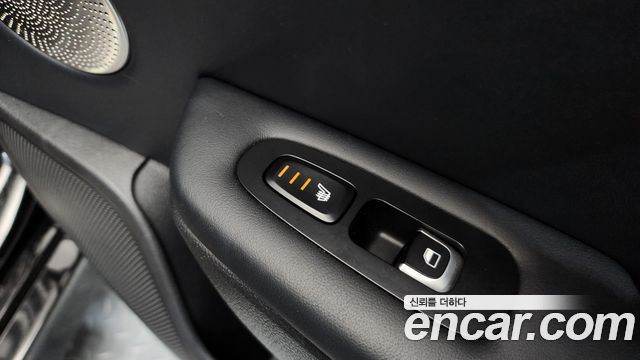 Kia Stinger 2018 — photo 19