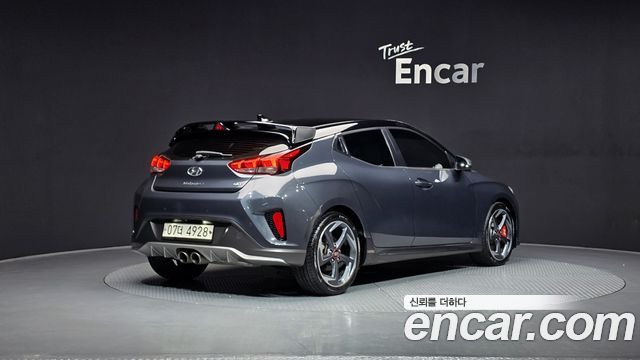 Hyundai Veloster 2018 — photo 2