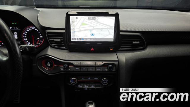 Hyundai Veloster 2018 — photo 15