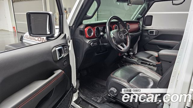 Jeep Wrangler 2021 — photo 10