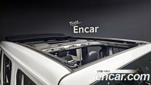 Jeep Wrangler 2021 — photo 19