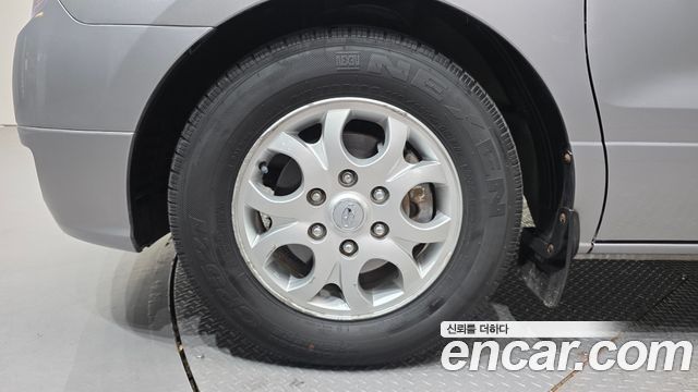 Hyundai Starex 2011 — photo 5